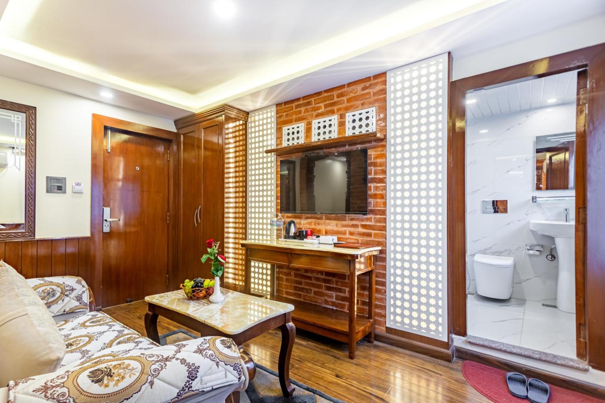 Amarawati Boutique Hotel Катманду Екстер'єр фото