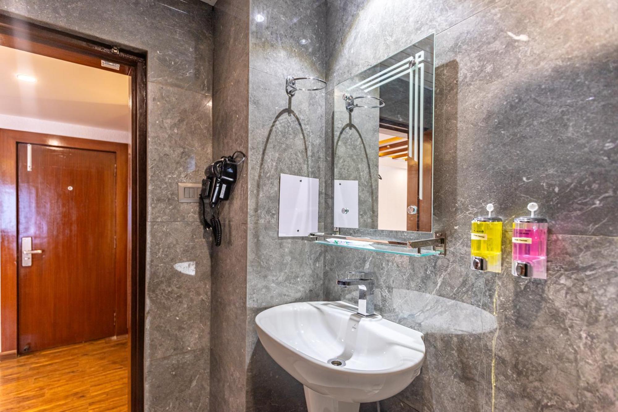 Amarawati Boutique Hotel Катманду Екстер'єр фото